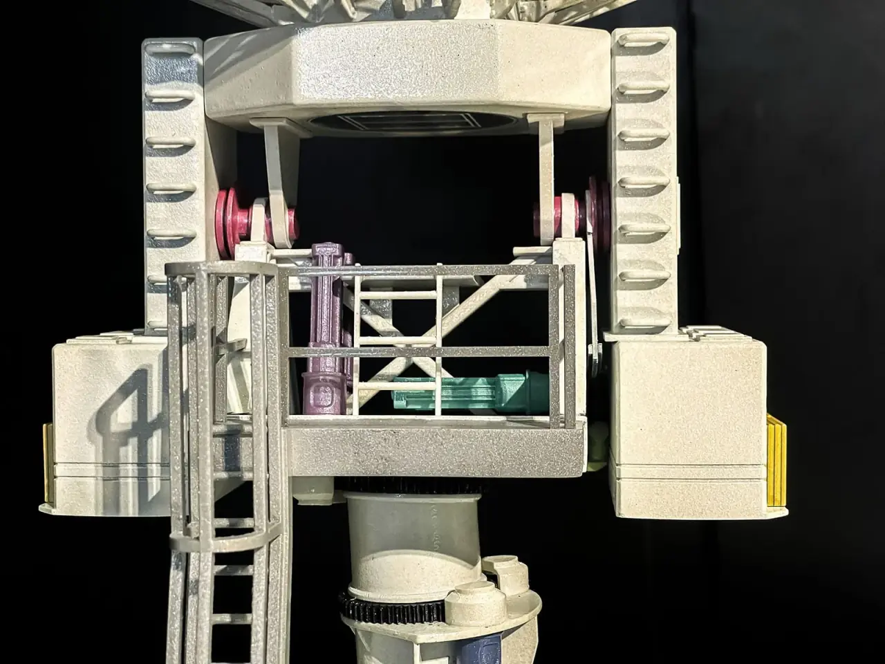 TASA | Modular Magnetic Teaching Model — project photograph 8
