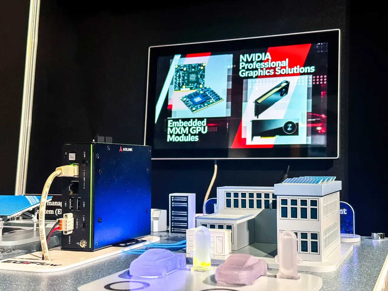 ADLINK | EMU Interactive Display Case — project photograph 4