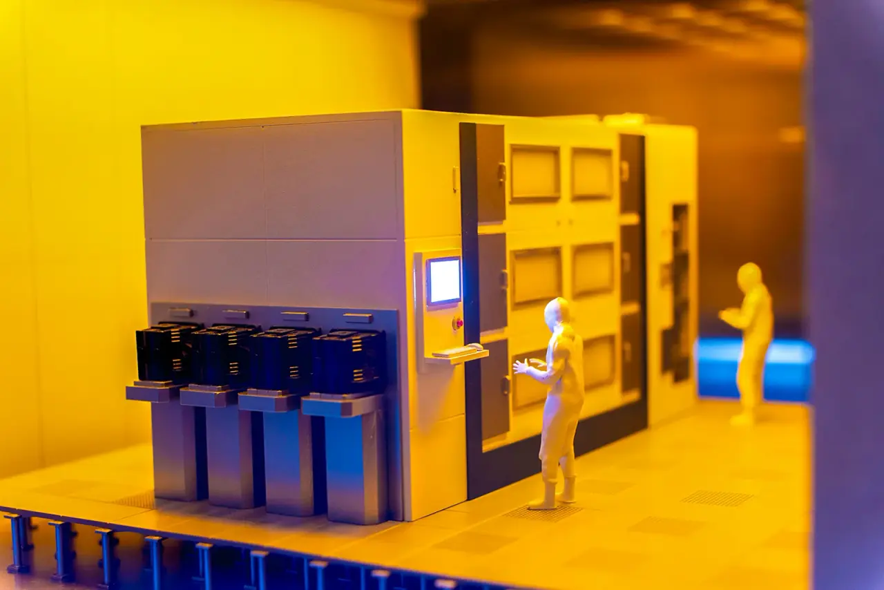 TSC | Three-Level Semiconductor Facility Model — project photograph 3