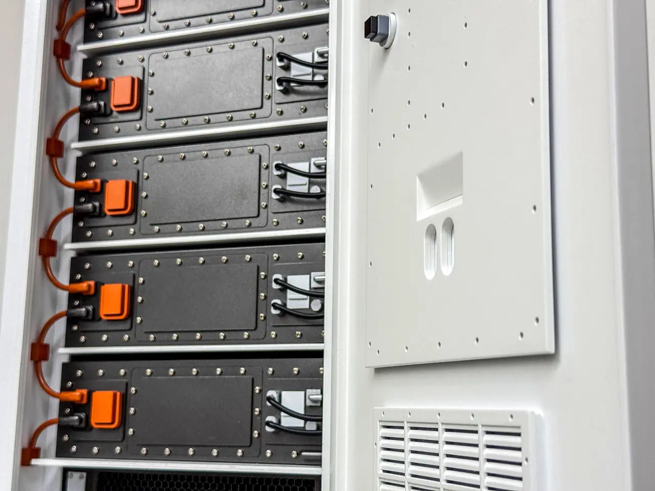Energy Storage Cabinet | All-in-One Display Model — project photograph 3
