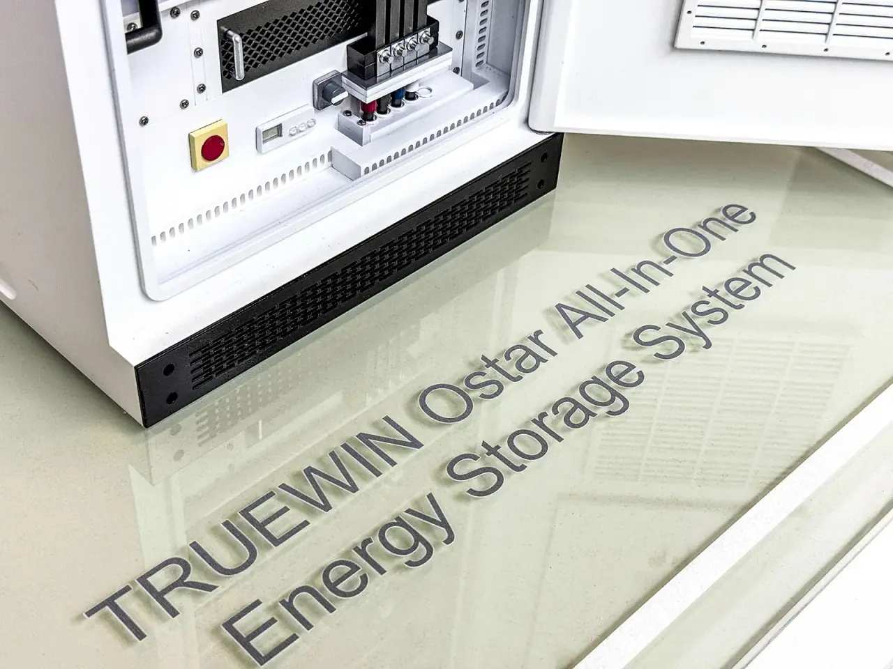 Energy Storage Cabinet | All-in-One Display Model — project photograph 4