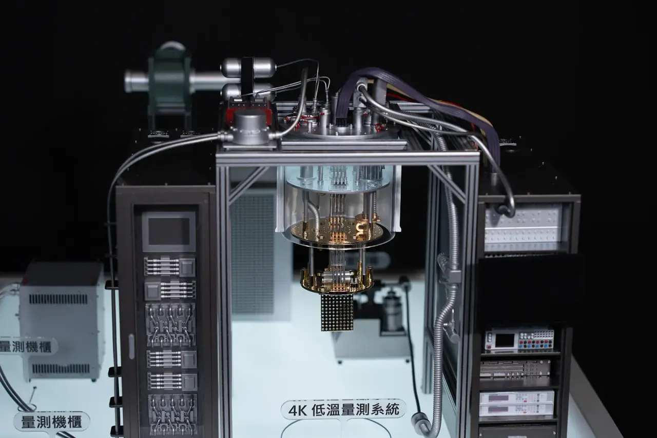 TSRI | Upgraded Quantum Computer Display Model — project photograph 1