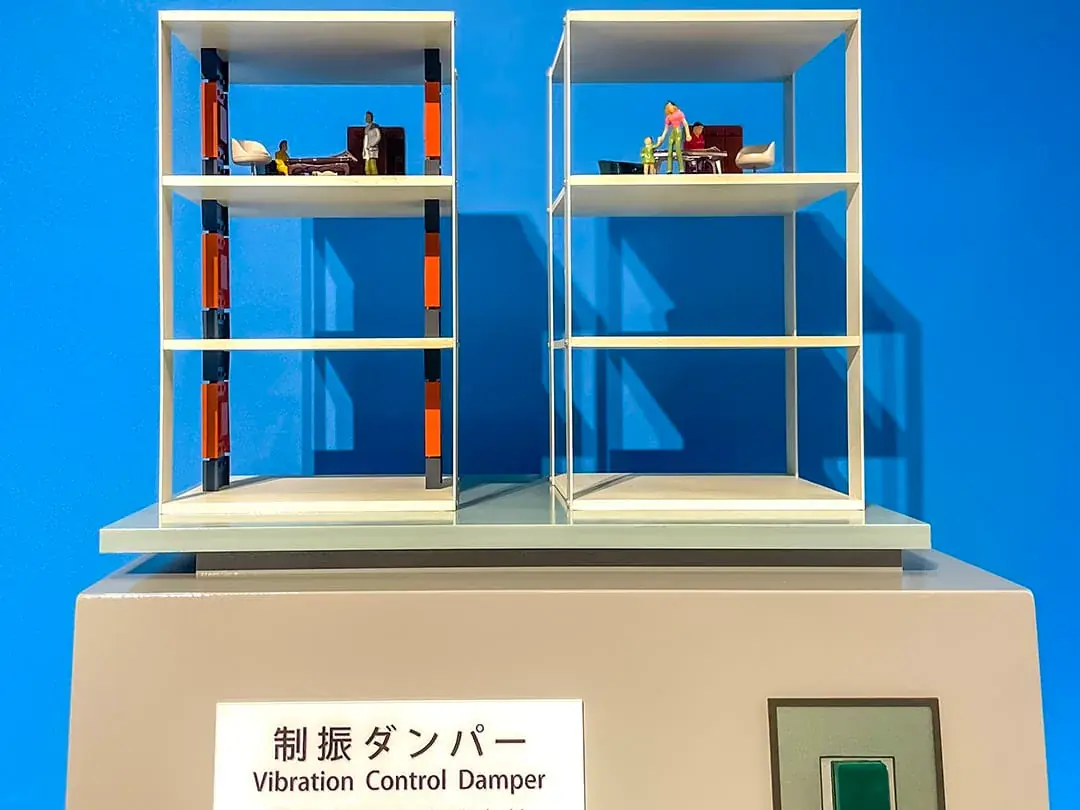 Japanese Seismic Damper | Comparative Interactive Models — project photograph 1