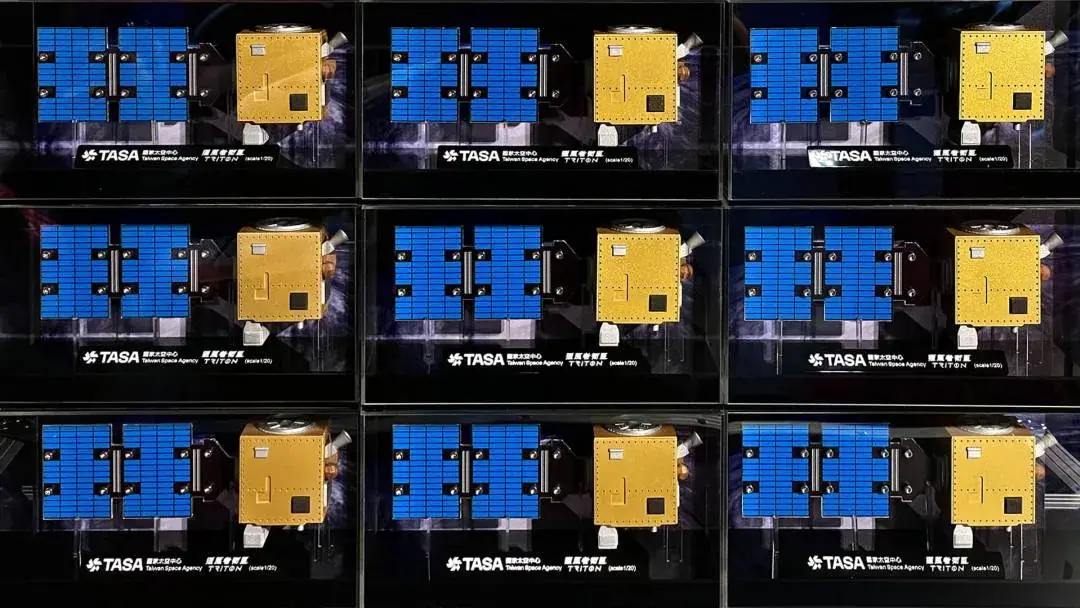 TASA | TRITON Satellite Gift Models