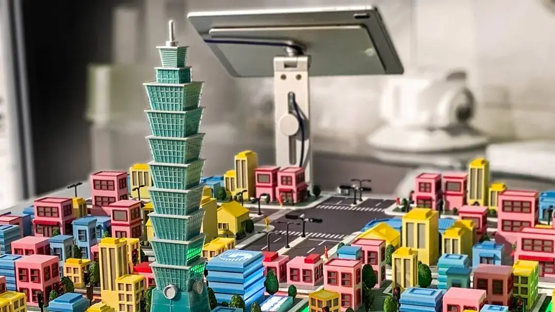Chunghwa Telecom | AR Smart Traffic Interactive Model, 2023